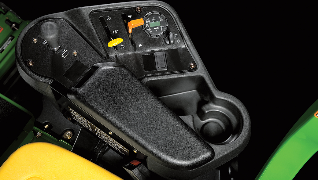 2550 E-Cut™ Hybrid Diesel Triplex Mower CommandARM™ controls