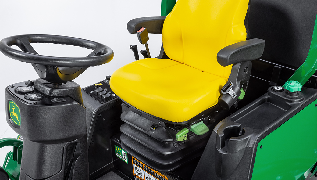 1600 Turbo mower seat